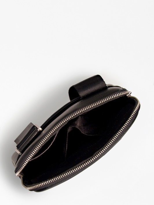 Riviera Mini Crossbody Bag Guess Juoda
