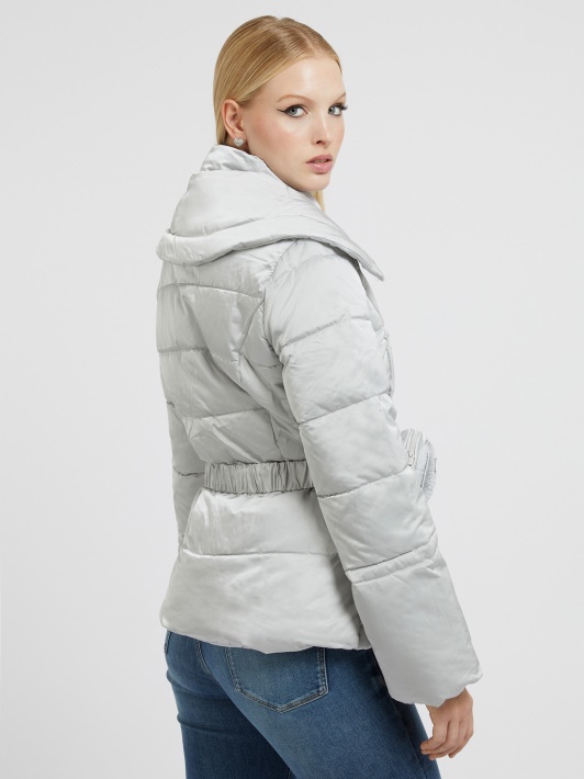 Sidabru Apjuostas Puffer Spėjimas