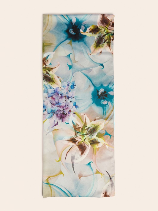 Atspėti Floral Fantasy Marciano Printed Foulard