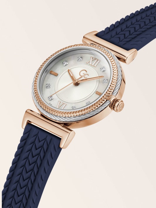 Rose Gold Guess Gc Silikoninis Analoginis Laikrodis