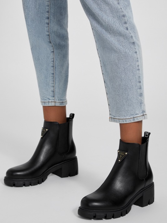 Atkeliauja Logotipas Lug Chelsea Boots Guess Black1