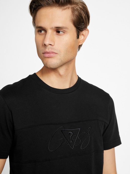 Jet Black Motzy Logotipas Crewneck Tee Spėjimas