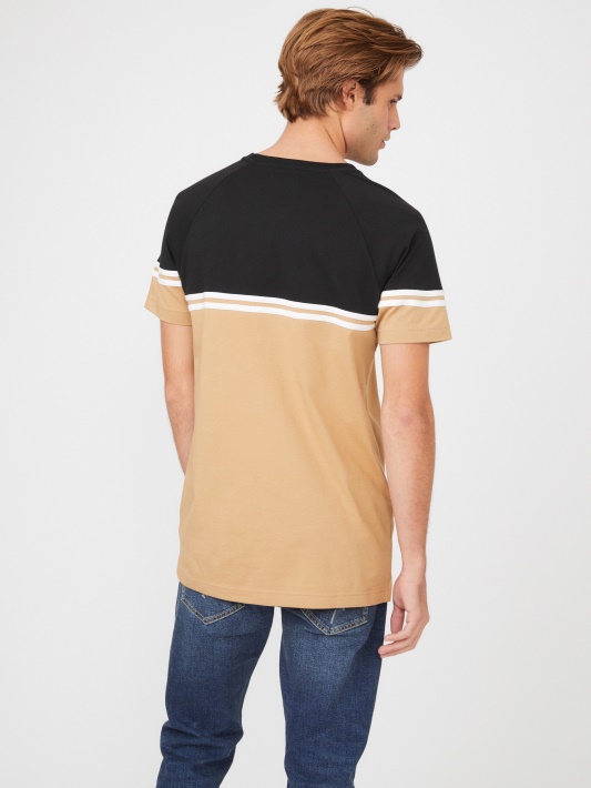 Skrudinta Taupe Kido Color-block Tee Spėjimas