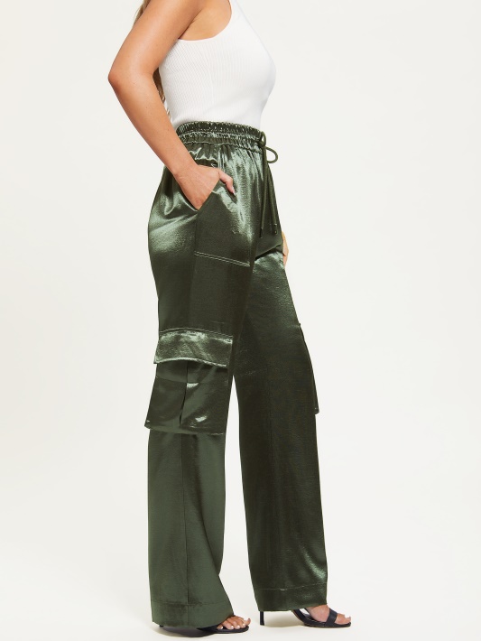 Hunter Green Chantal Metalic Cargo Pants Atspėti