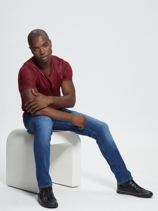 Mason Yoke V-neck Tee Vino Spėjimas